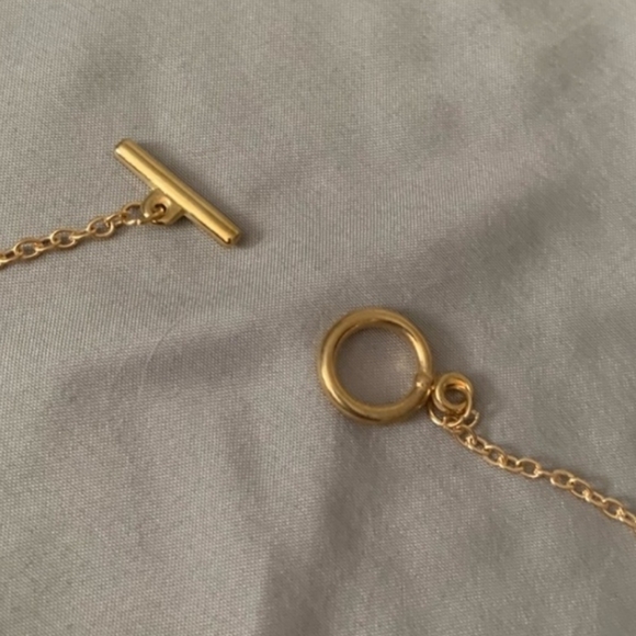 Time turner necklace brand new w/o tag - Picture 3 of 3